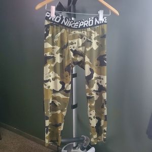 Nike Men's Camo Compression to Mid-Calf